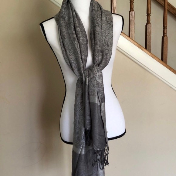 Scarf - Picture 4 of 5